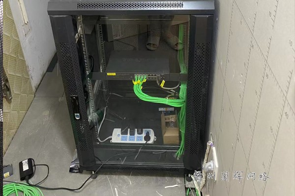 南康某手机连锁专卖店监控安装